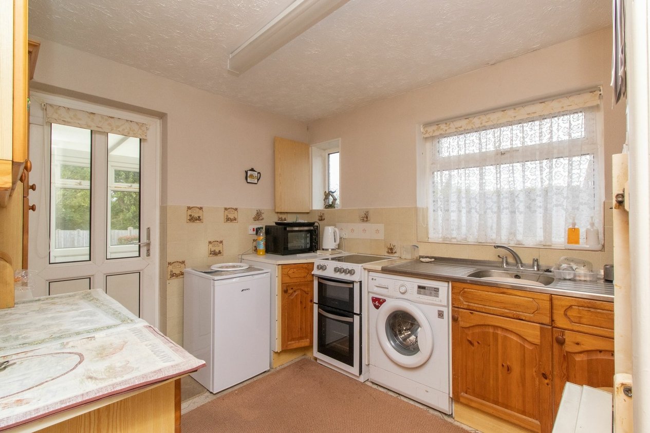 Properties For Sale in Oaklands Avenue  Broadstairs