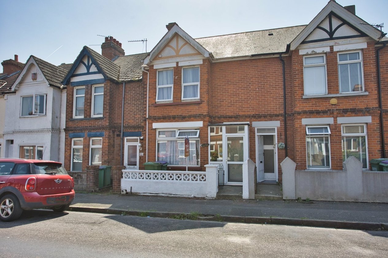 Properties For Sale in Oaks Road Folkestone