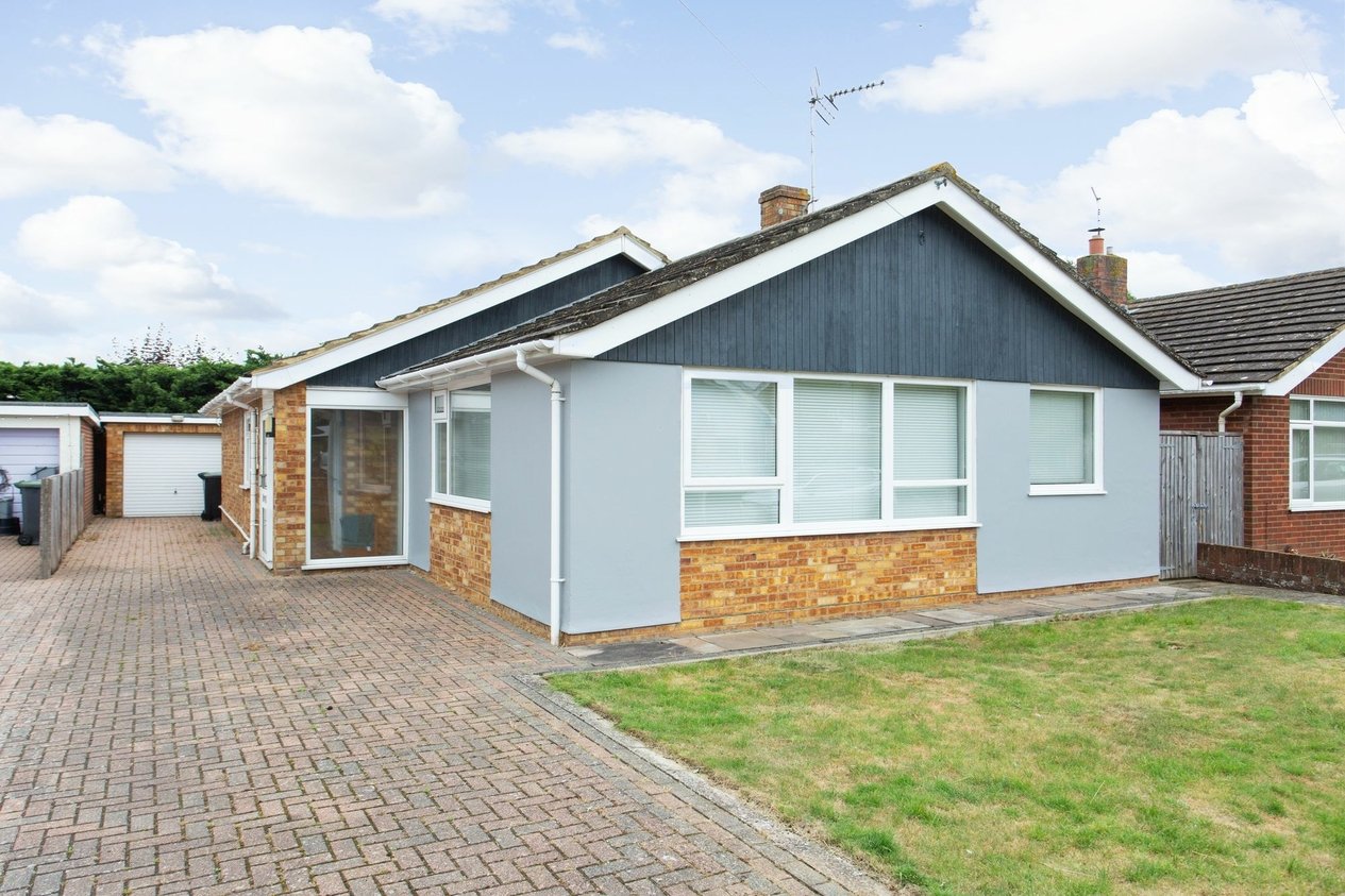 Properties For Sale in Oakwood Drive  Whitstable