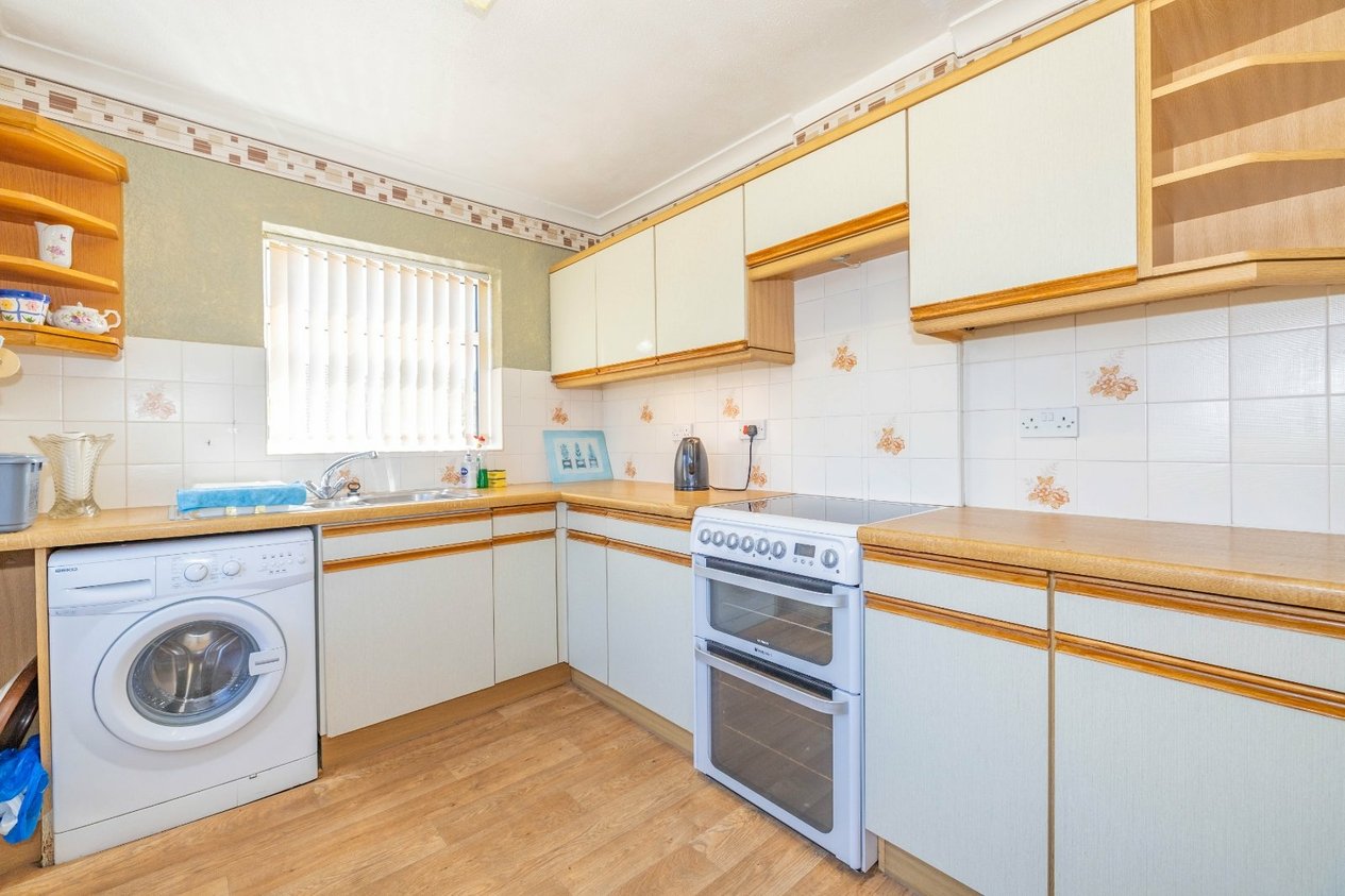Properties Under Offer in Oakwood Road Sturry