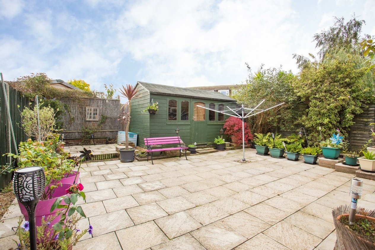 Properties Under Offer in Oakwood Road Sturry