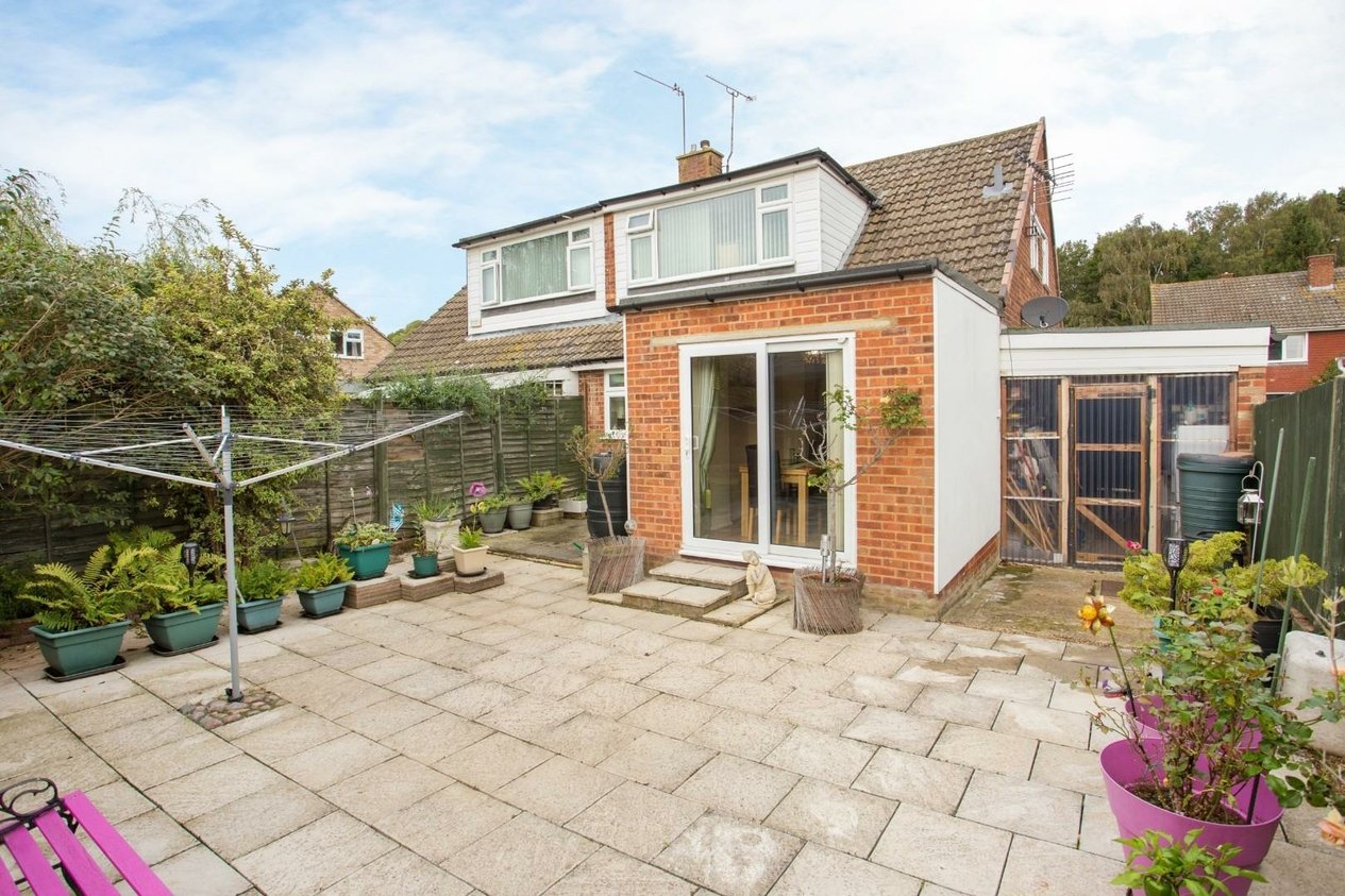 Properties Under Offer in Oakwood Road Sturry