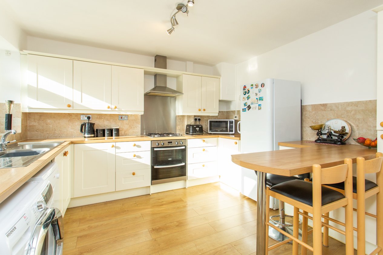 Properties Under Offer in Oakwood Road Sturry