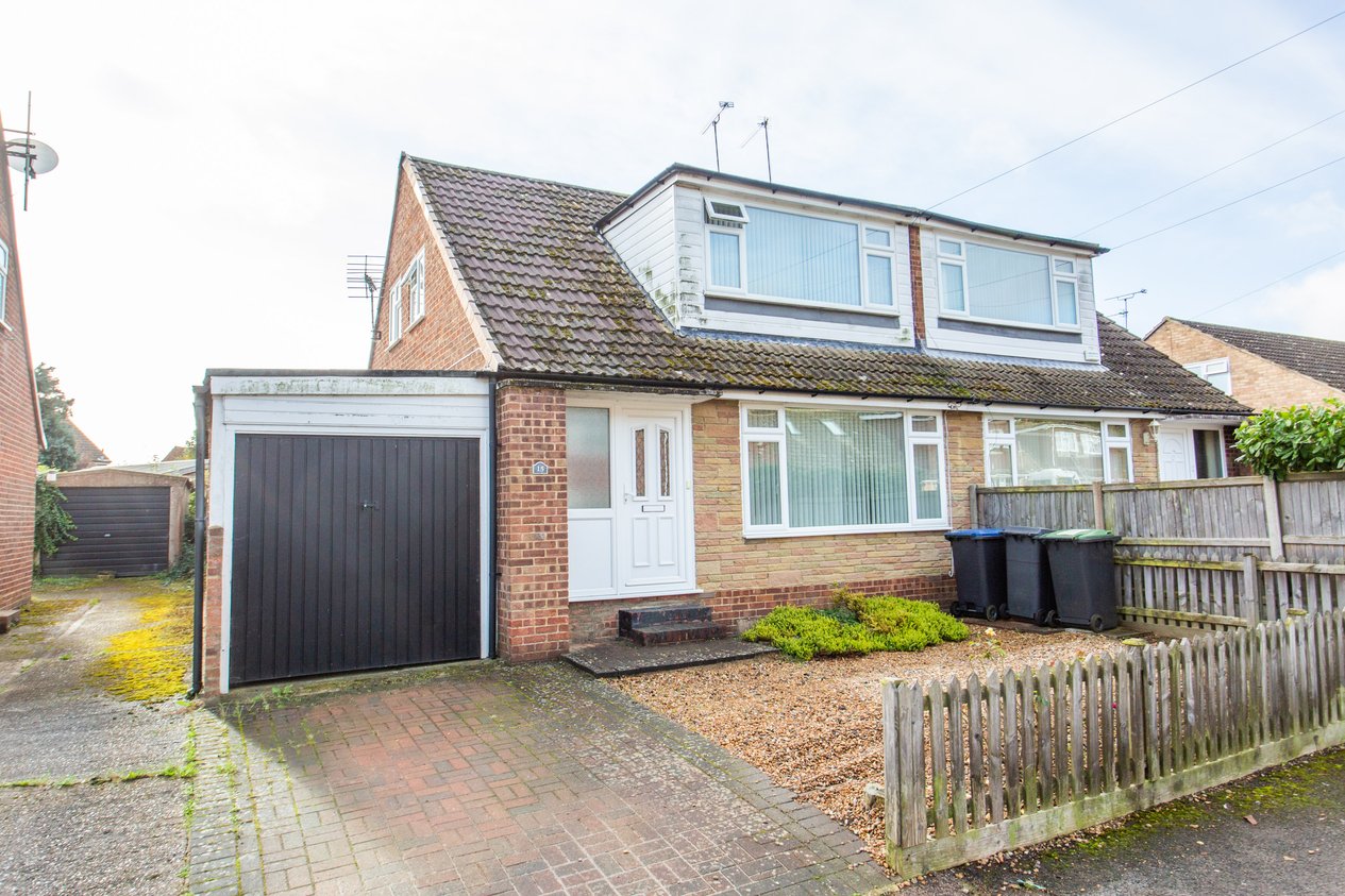 Properties Under Offer in Oakwood Road Sturry
