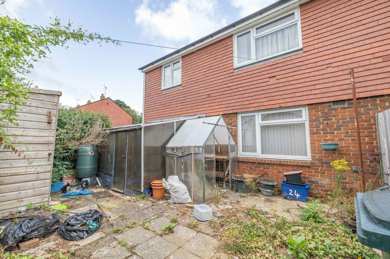 Properties For Sale in Old Ash Close Kennington