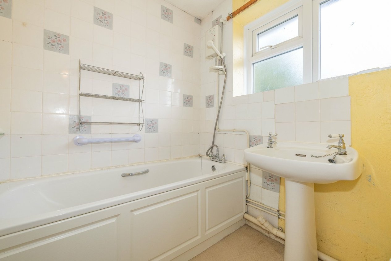 Properties For Sale in Old Ash Close Kennington