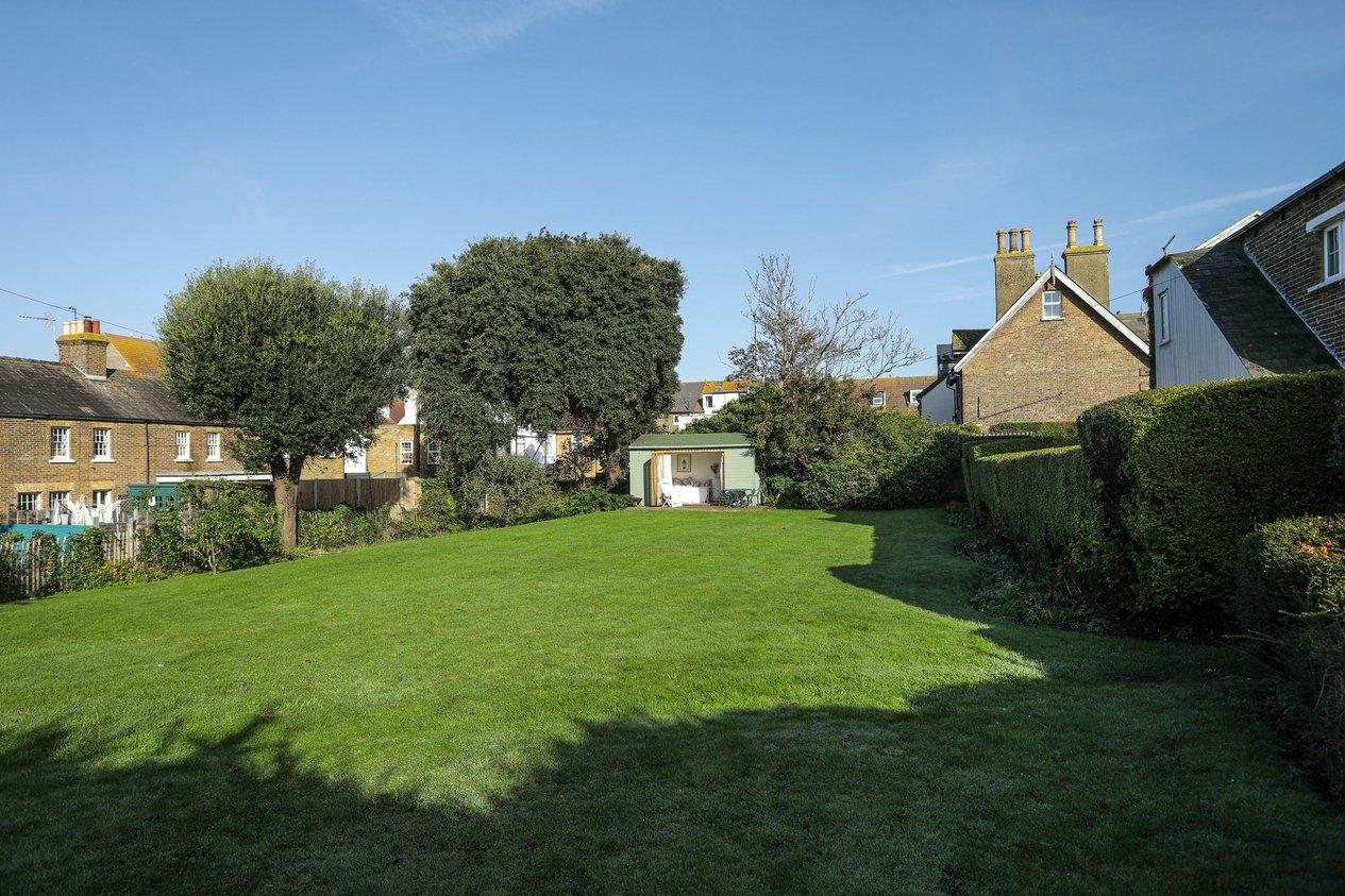 Properties For Sale in Old Boundary Road  Westgate-On-Sea