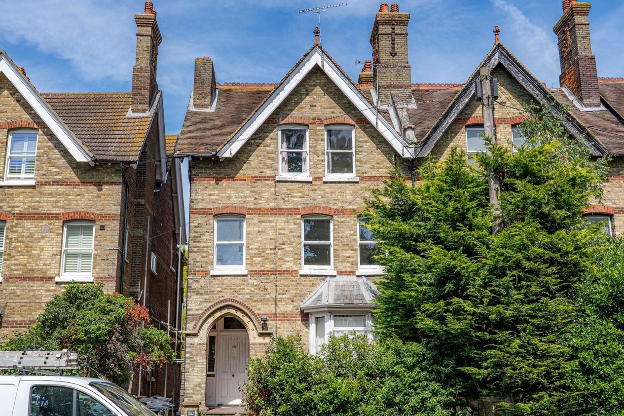 Properties Sold Subject To Contract in Old Dover Road 