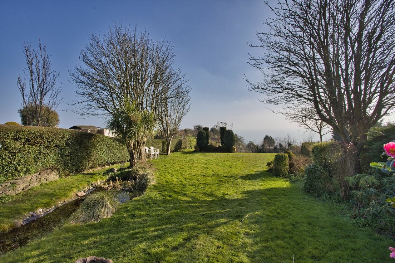 Properties For Sale in Old Dover Road  Capel-Le-Ferne