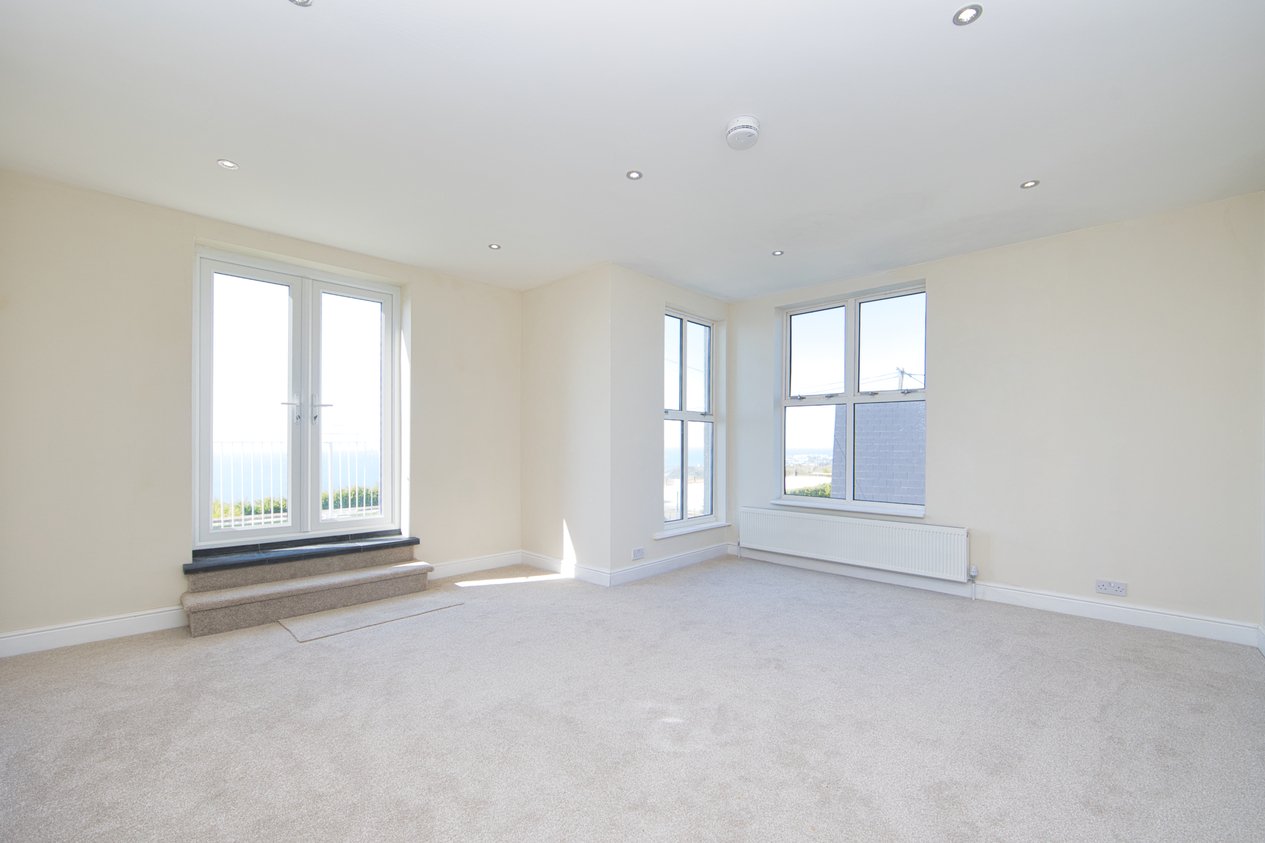 Properties For Sale in Old Dover Road Folkestone