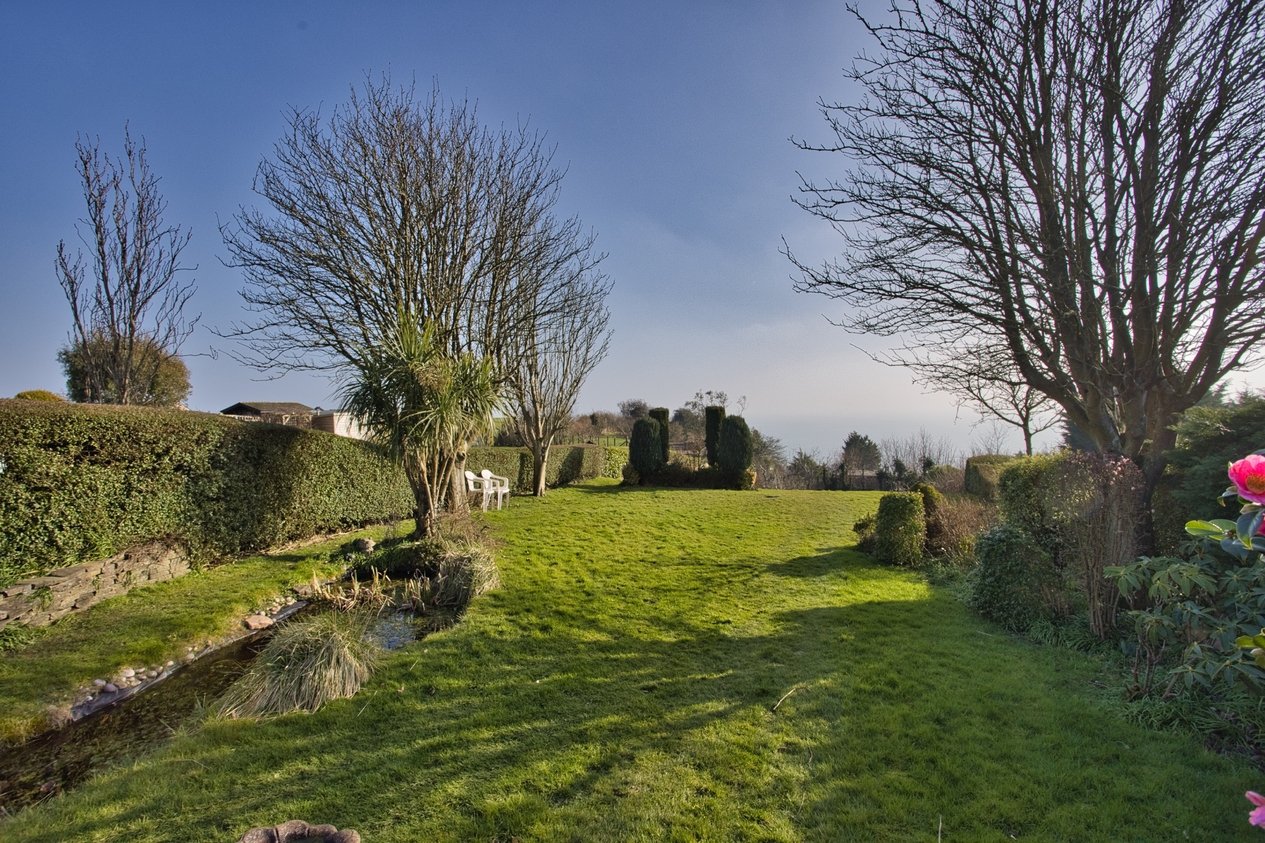 Properties For Sale in Old Dover Road Folkestone