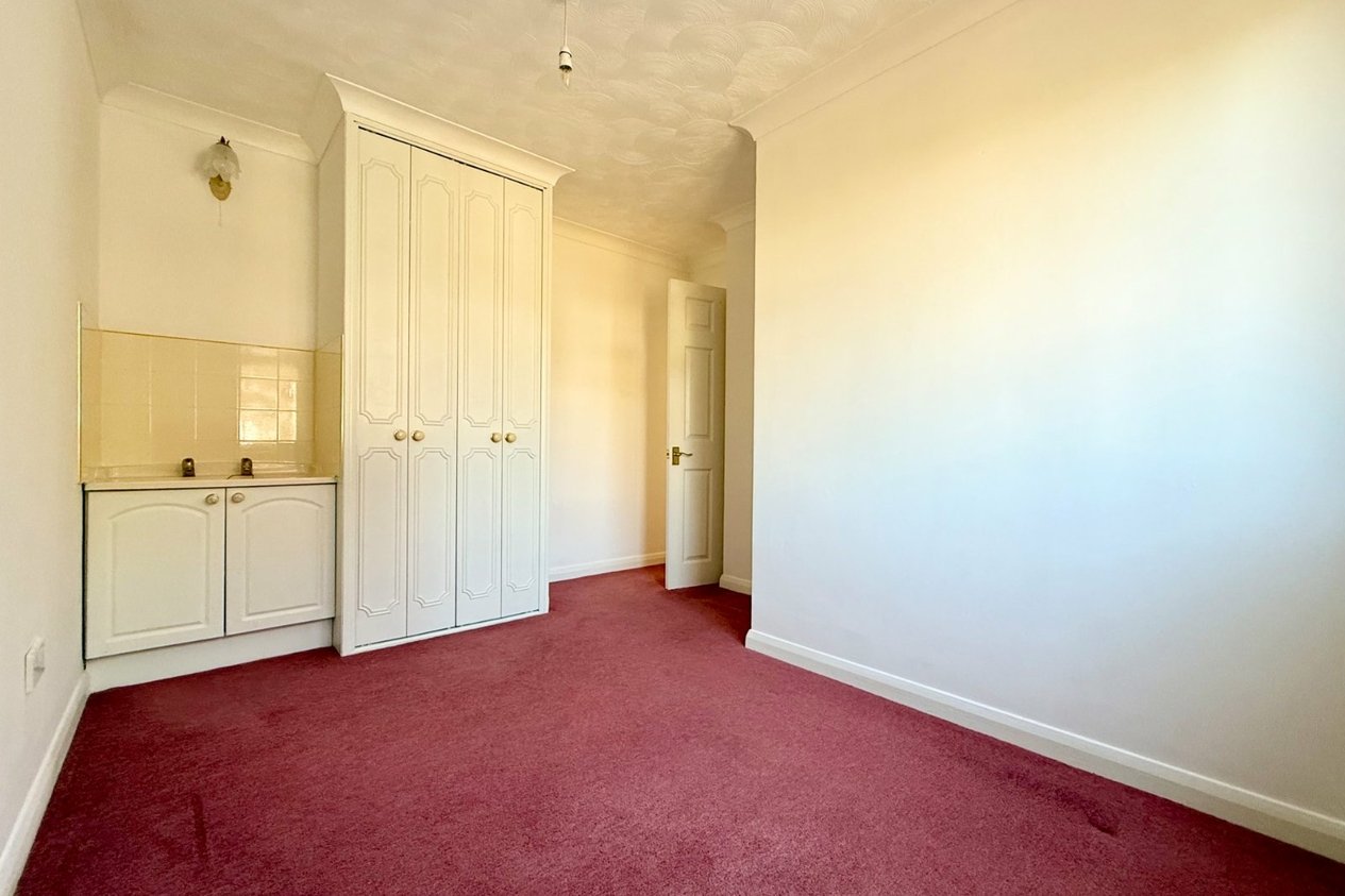 Properties For Sale in Old Green Road 