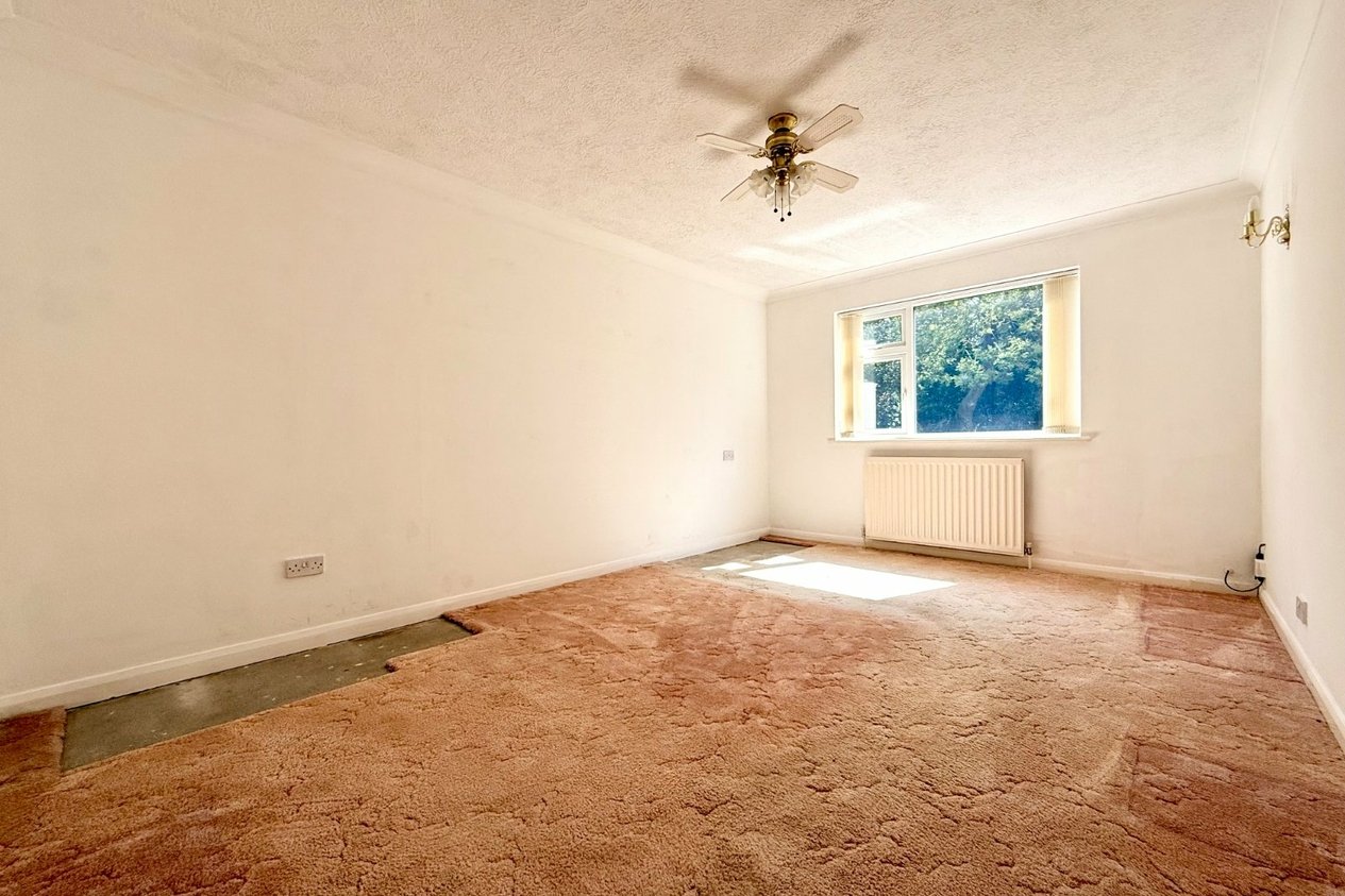Properties For Sale in Old Green Road 