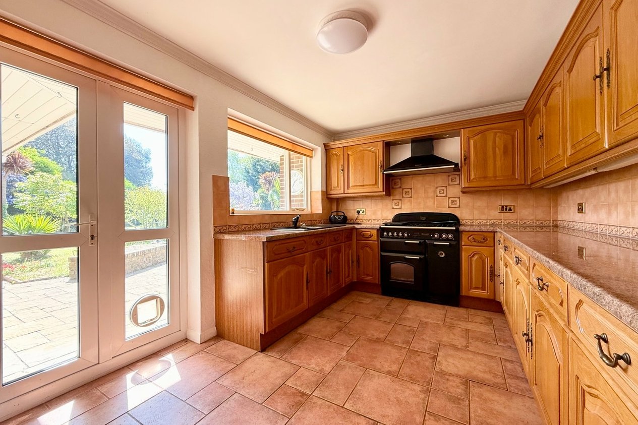 Properties For Sale in Old Green Road 
