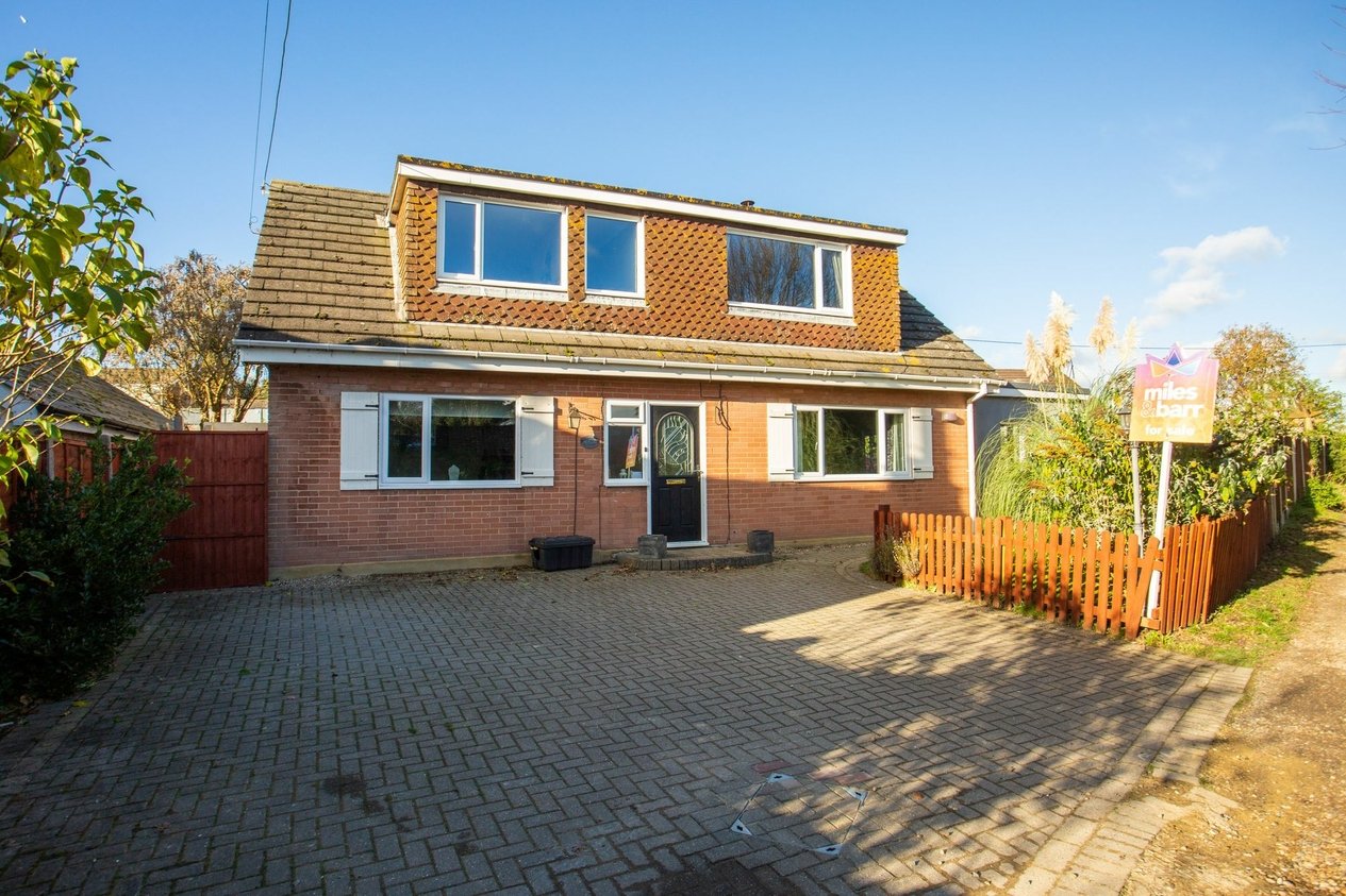 Properties For Sale in Old Roman Road  Martin Mill