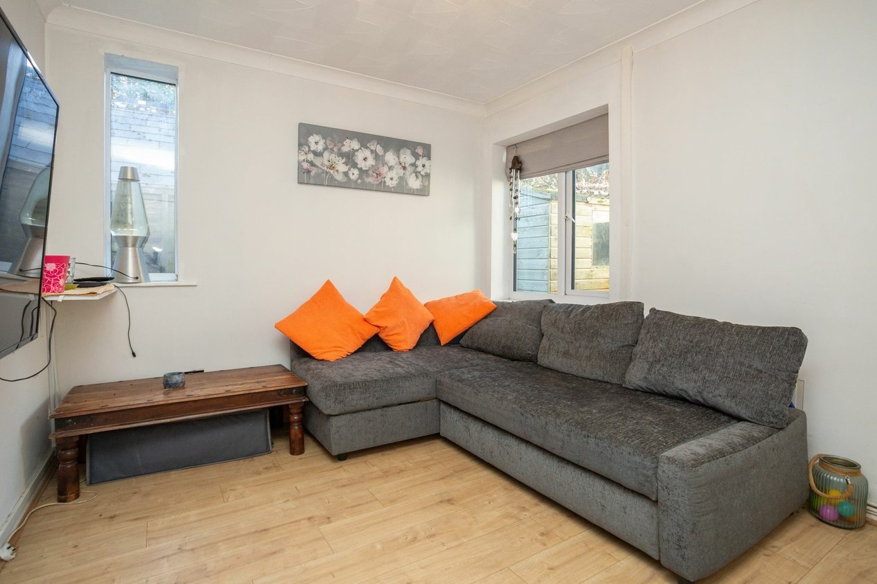 Properties For Sale in Old Roman Road  Martin Mill