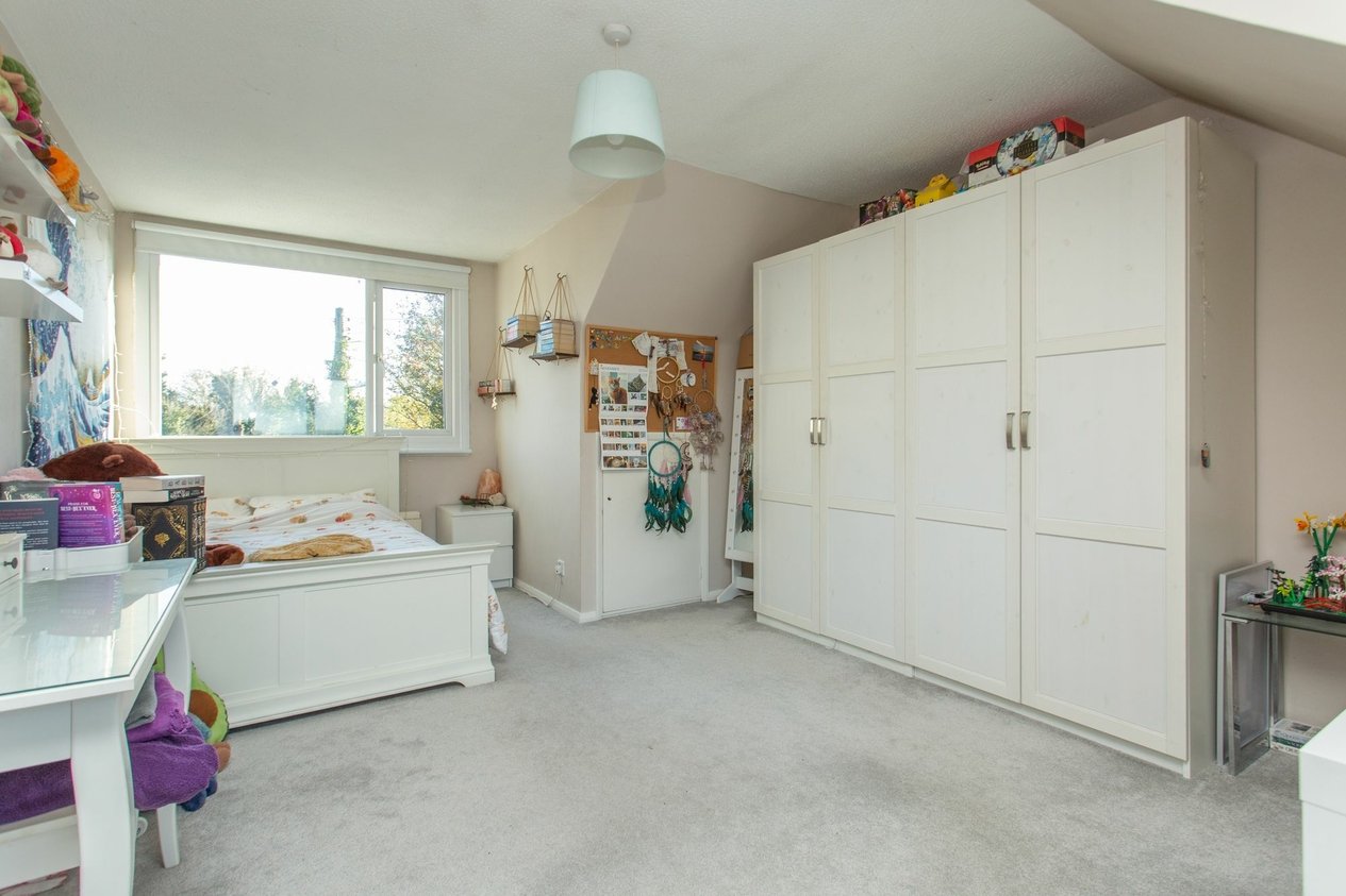 Properties For Sale in Old Roman Road  Martin Mill