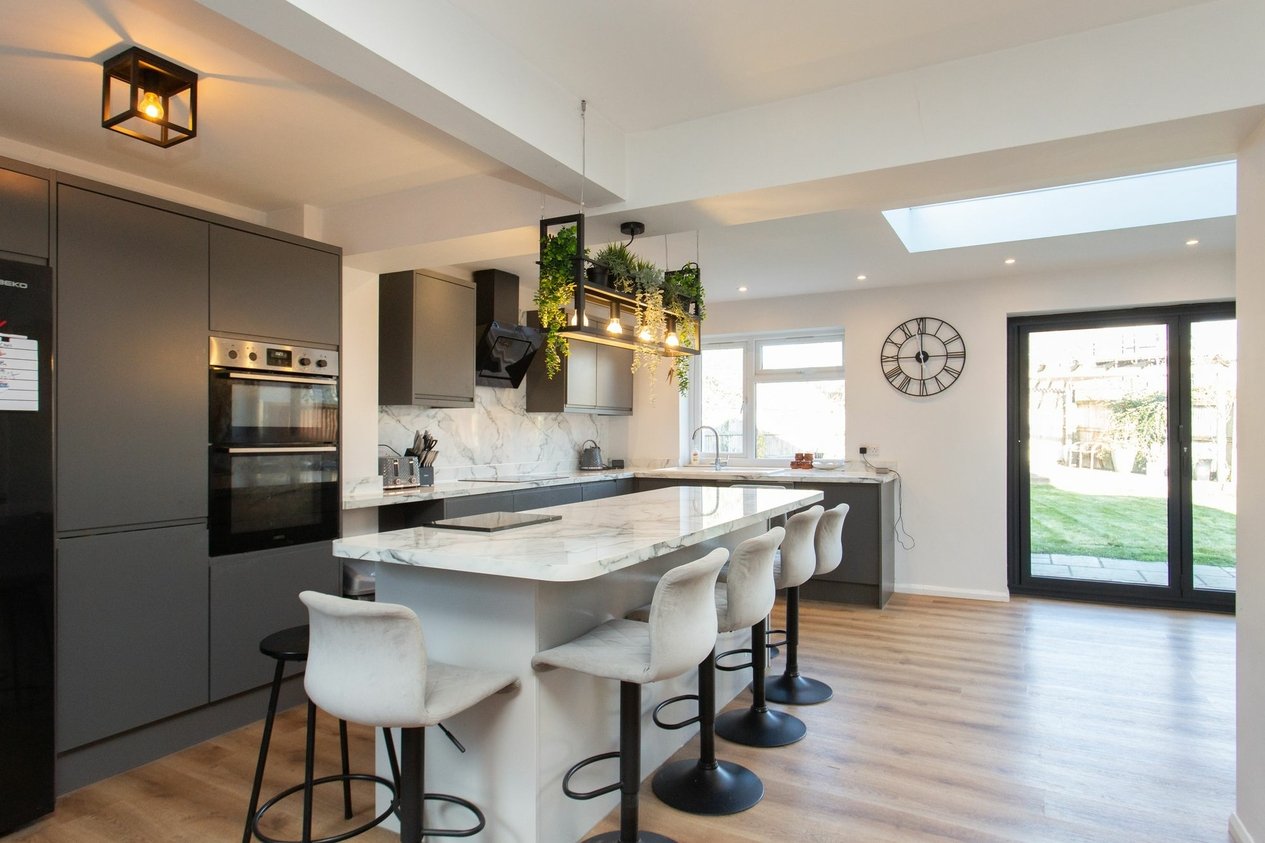 Properties For Sale in Old Roman Road  Martin Mill