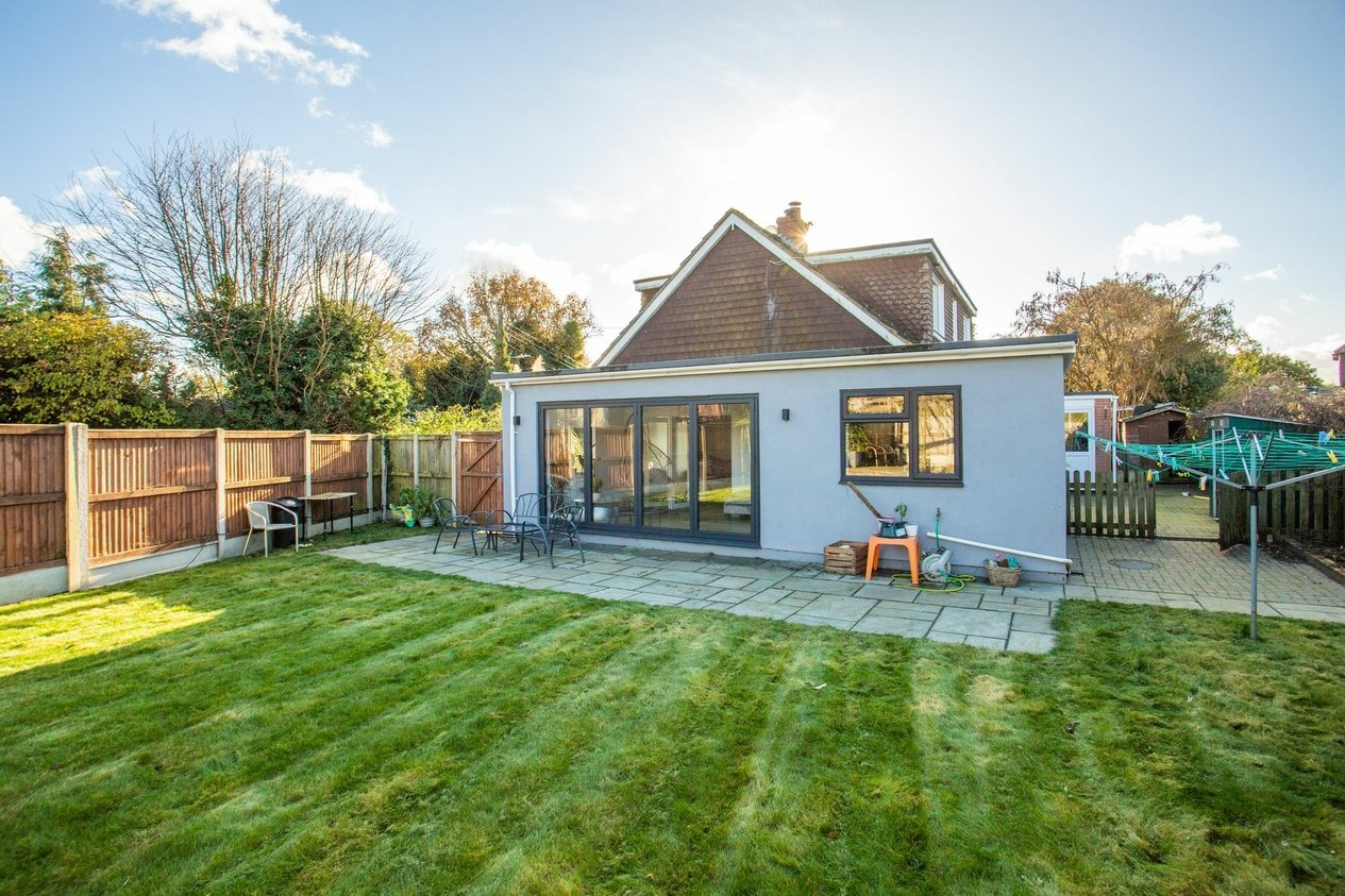 Properties For Sale in Old Roman Road  Martin Mill
