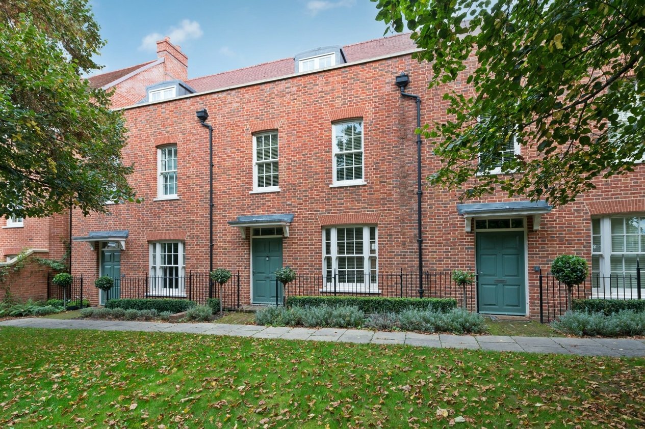 Properties For Sale in Old Ruttington Lane Canterbury