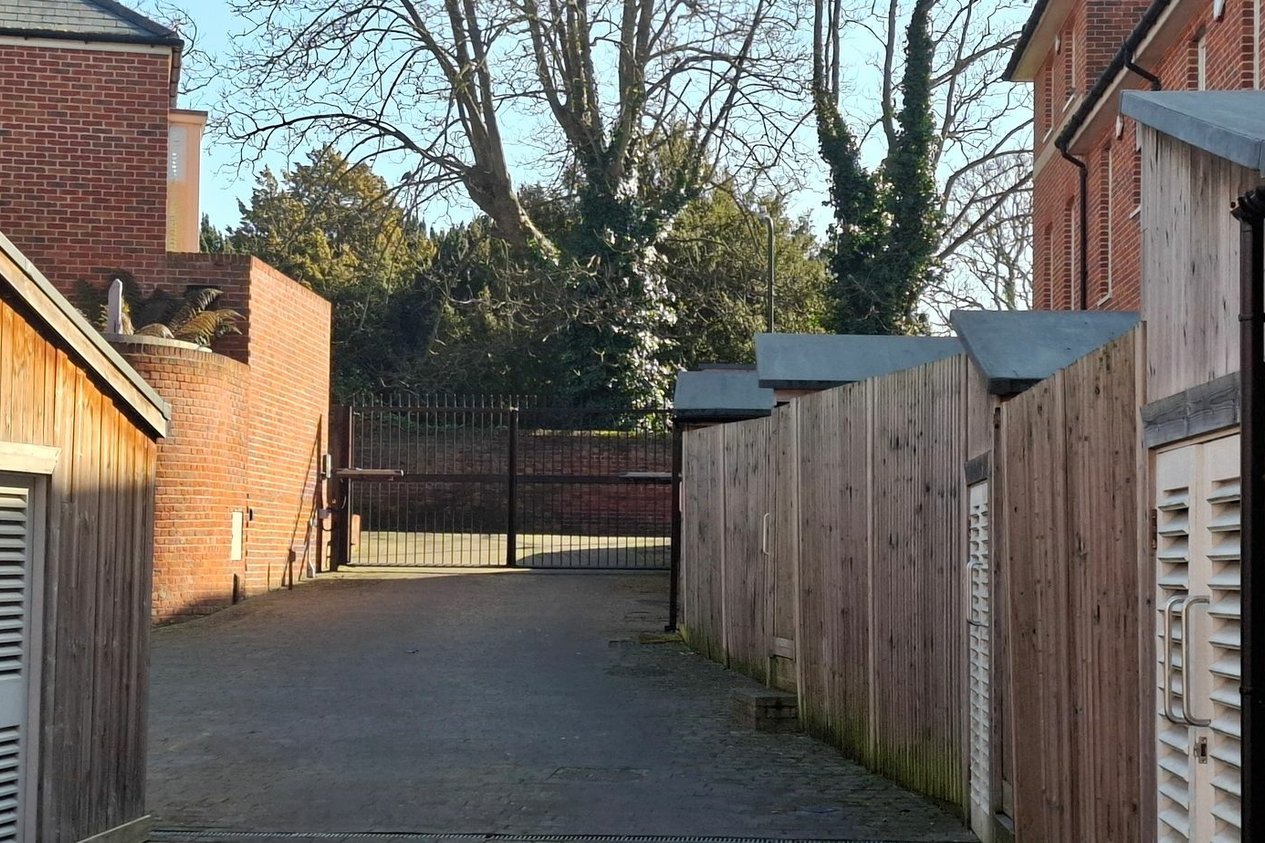 Properties For Sale in Old Ruttington Lane  Canterbury