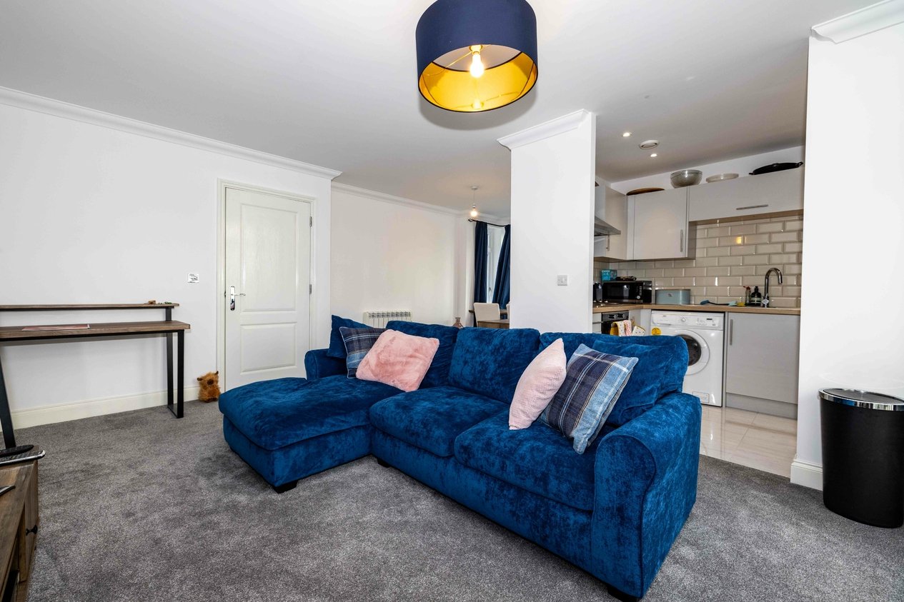 Properties For Sale in Old Watling Street Canterbury