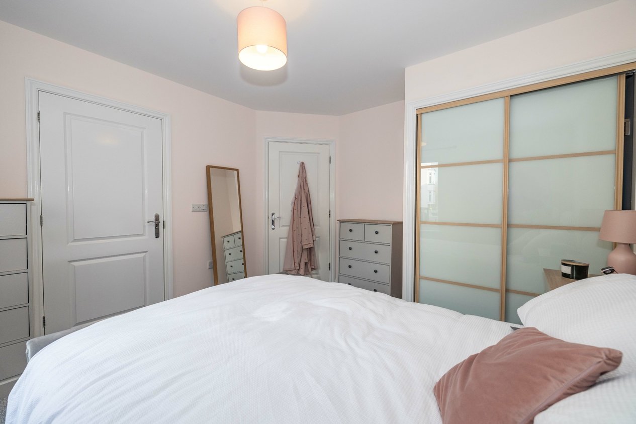 Properties For Sale in Old Watling Street Canterbury