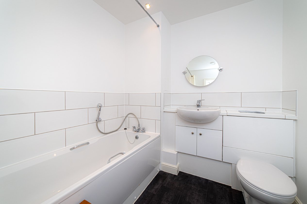 Properties For Sale in Old Watling Street Canterbury