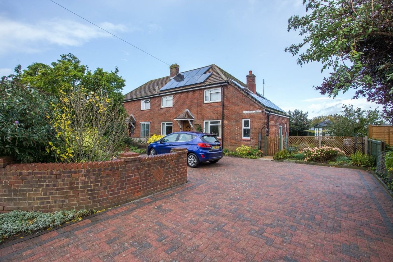 Properties Sold in Orchard Close Canterbury