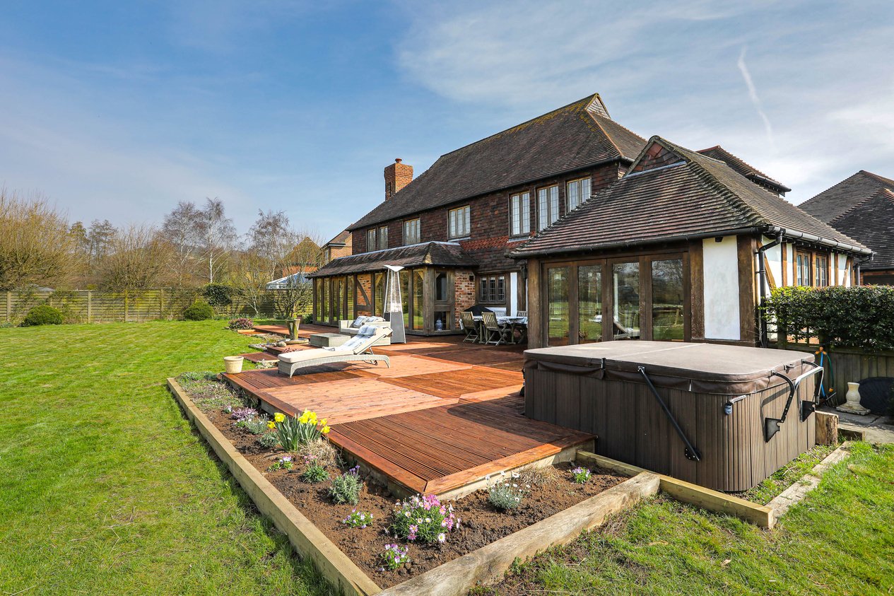 Properties Sold in Orchard  Field The Street