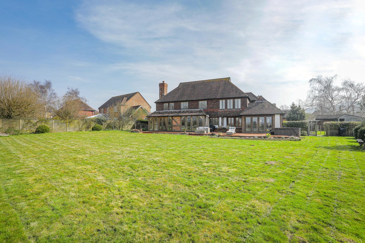 Properties Sold in Orchard  Field The Street