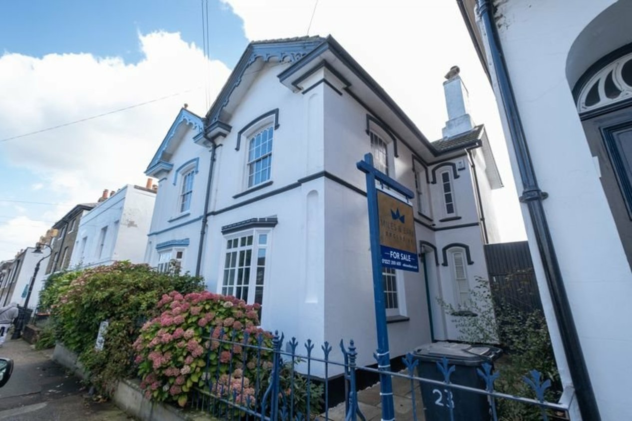 Properties For Sale in Orchard Street Canterbury