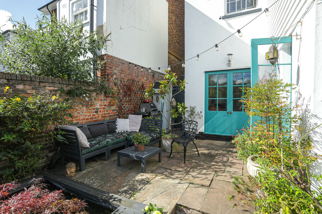 Properties For Sale in Orchard Street Canterbury