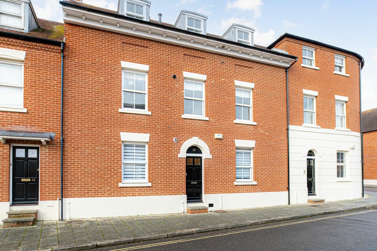 Properties Sold Subject To Contract in Orient Place  Canterbury