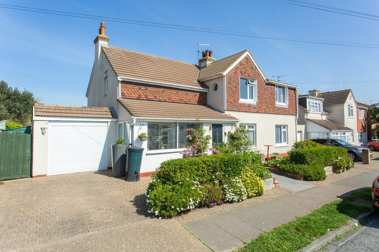 Properties For Sale in Osborne Gardens Herne Bay