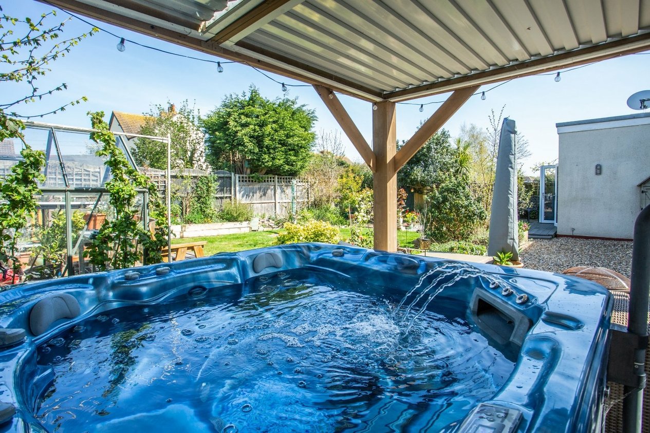 Properties For Sale in Osborne Gardens Herne Bay