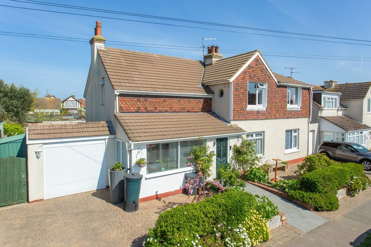 Properties For Sale in Osborne Gardens Herne Bay
