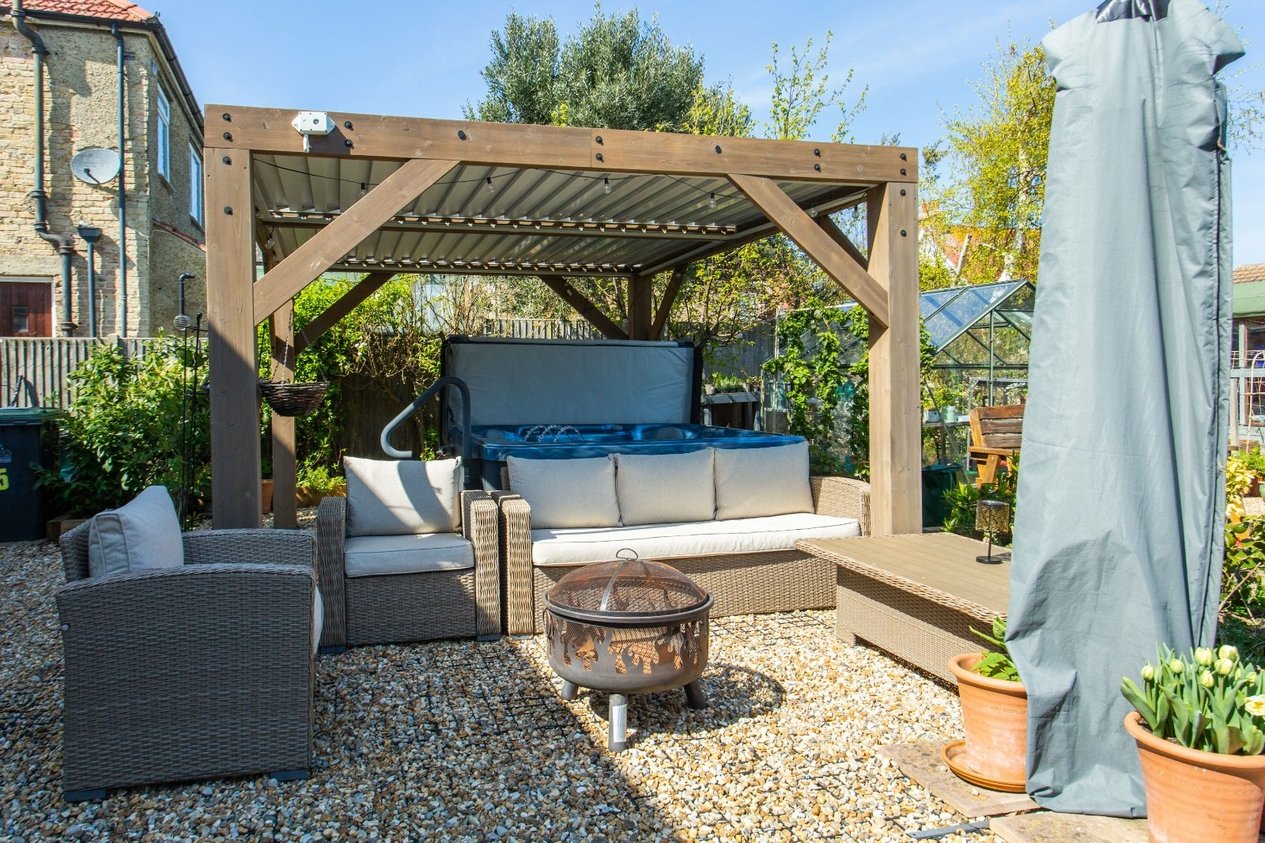 Properties For Sale in Osborne Gardens Herne Bay