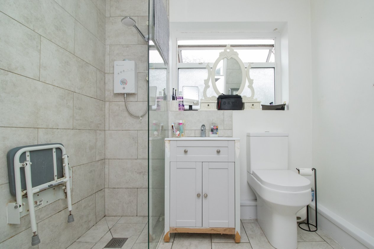 Properties For Sale in Osborne Gardens Herne Bay