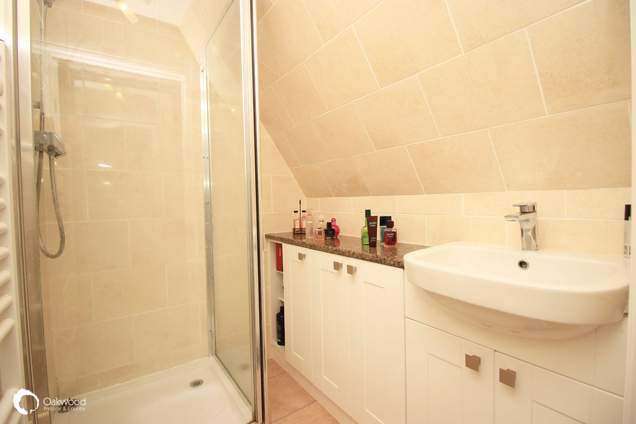 Properties Under Offer in Ostlers Lane Sarre