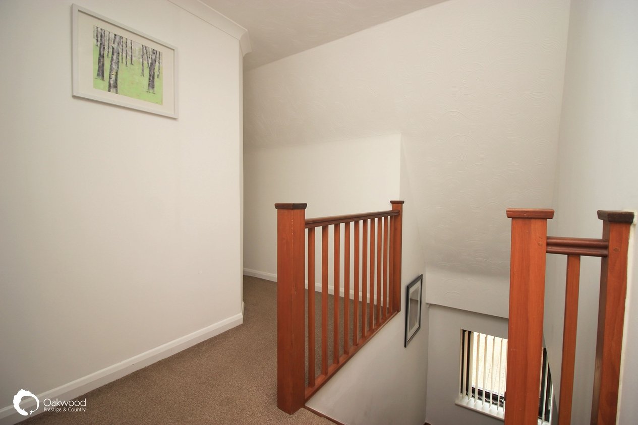 Properties Under Offer in Ostlers Lane Sarre