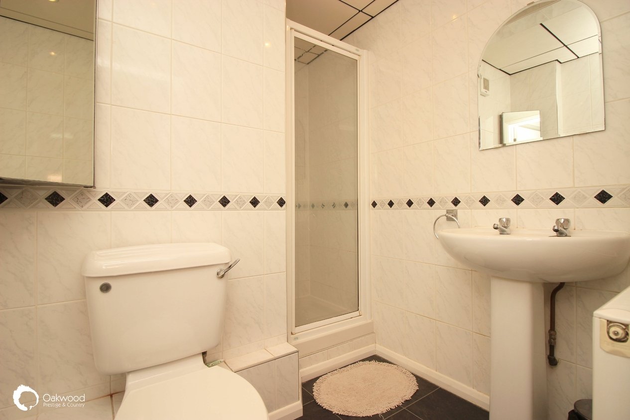Properties Under Offer in Ostlers Lane Sarre