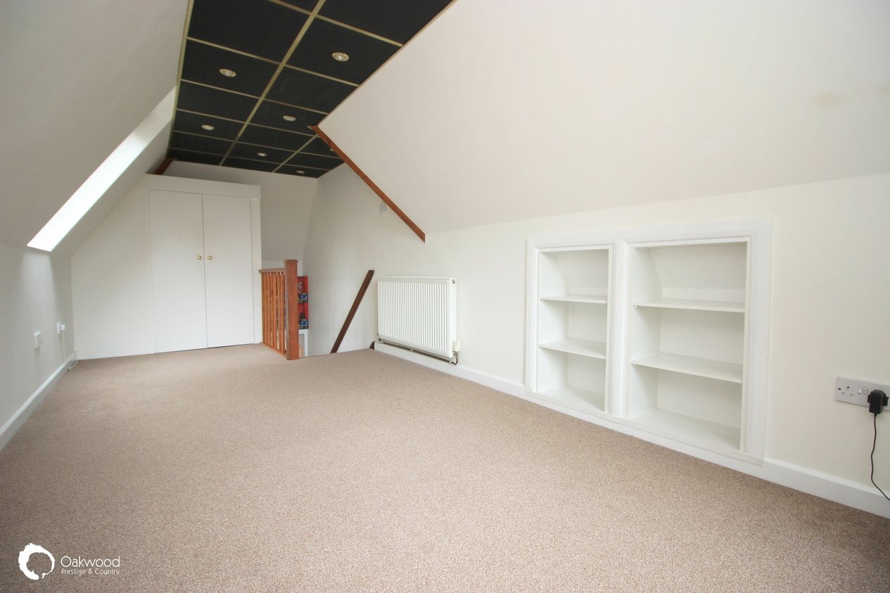 Properties Under Offer in Ostlers Lane Sarre