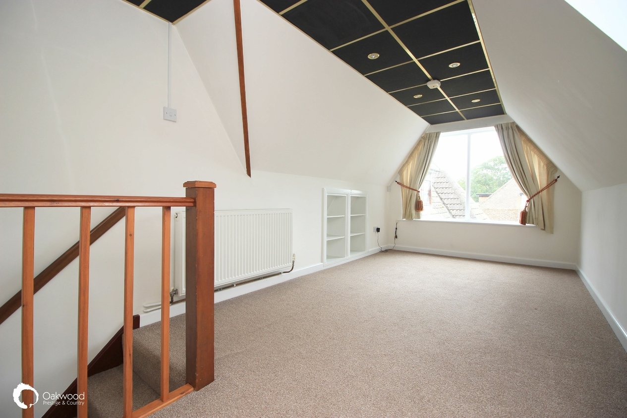 Properties Under Offer in Ostlers Lane Sarre