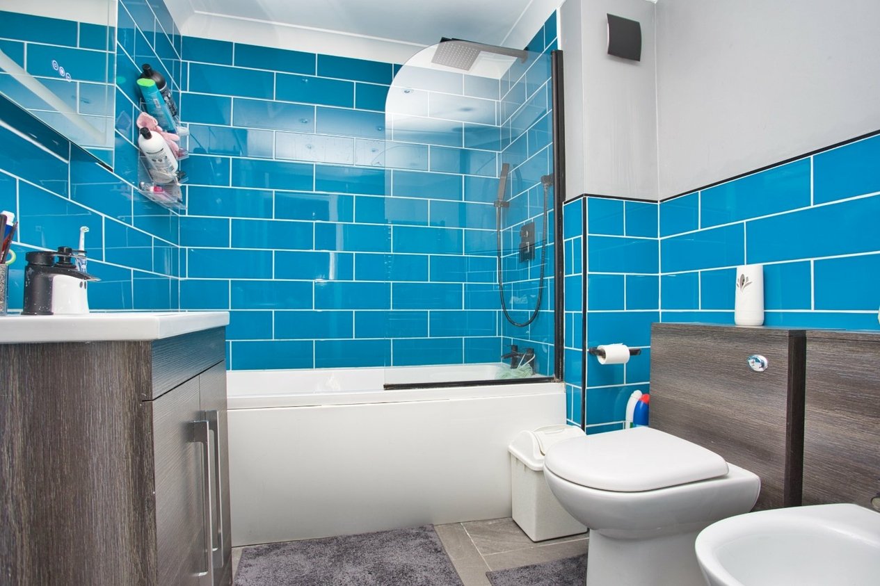 Properties For Sale in Owen Square Deal