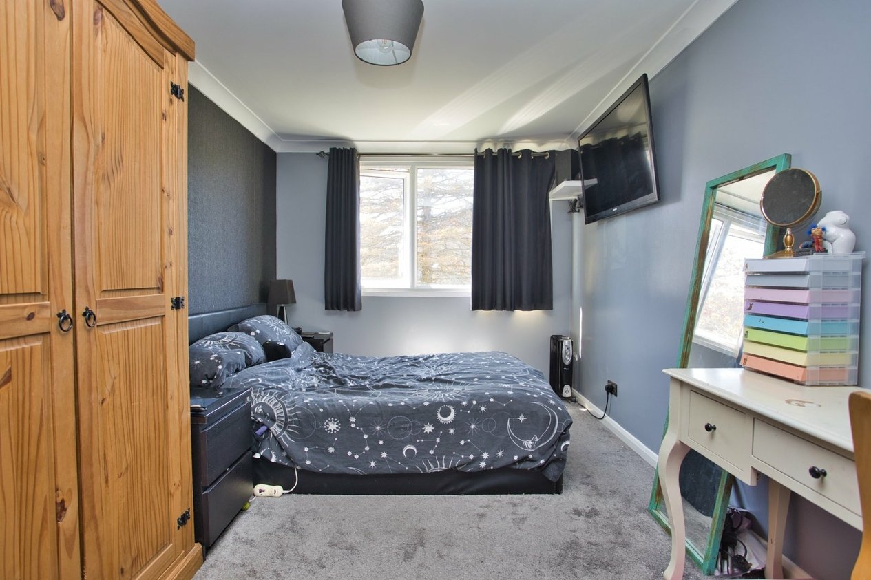 Properties For Sale in Owen Square Deal