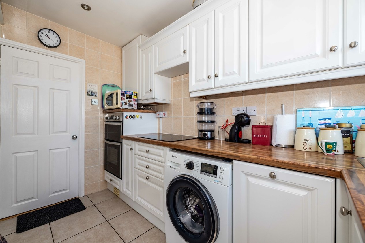 Properties Under Offer in Oxenden Crescent Wingham