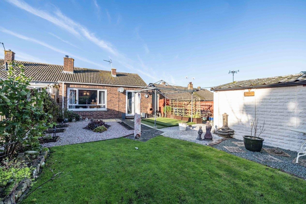 Properties Under Offer in Oxenden Crescent Wingham
