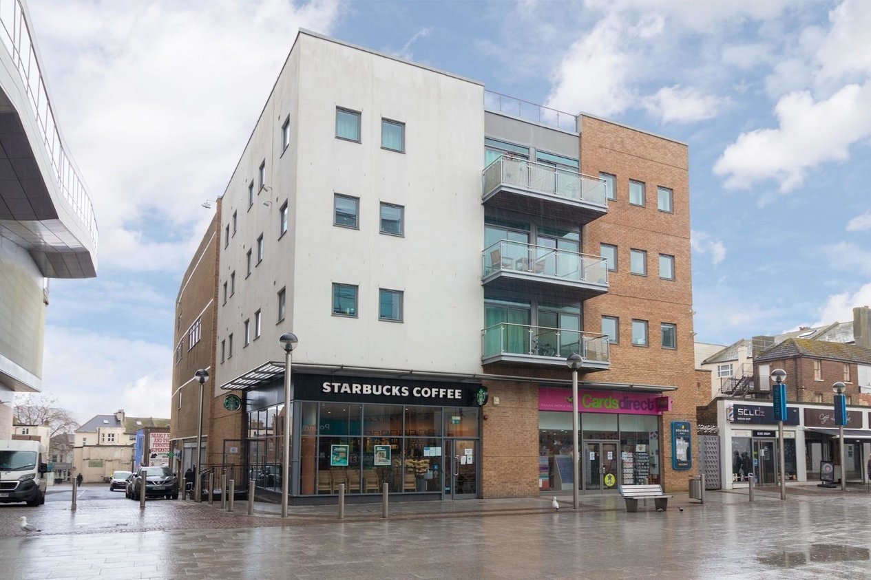 Flat for sale in Oxford Terrace, Folkestone Miles & Barr