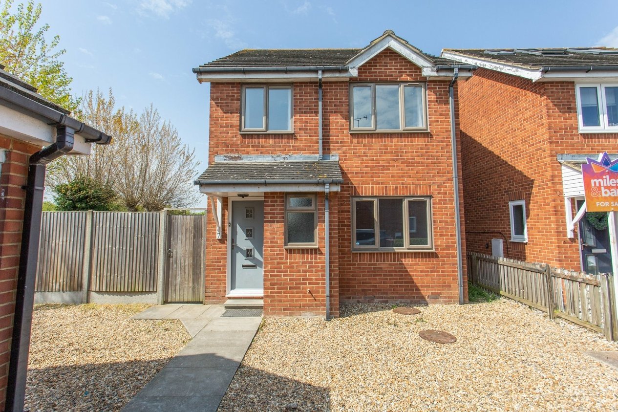 Properties Under Offer in Oyster Close Herne Bay